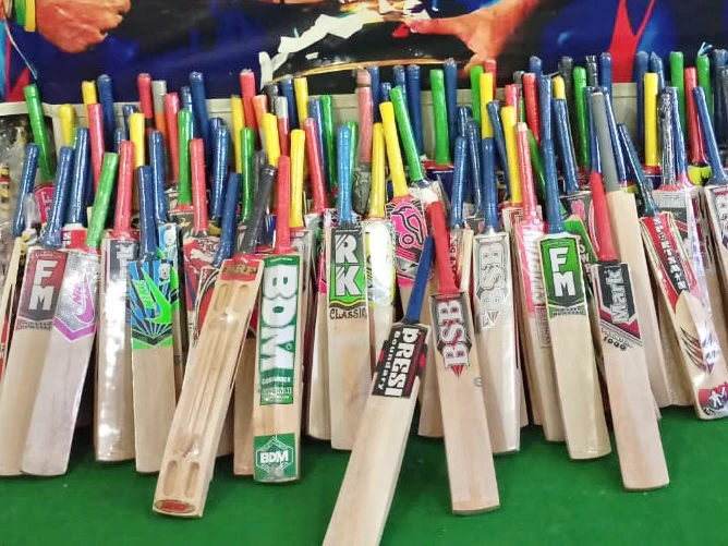 Elevate Your Cricket Skills with Our Premium Leather Bat
